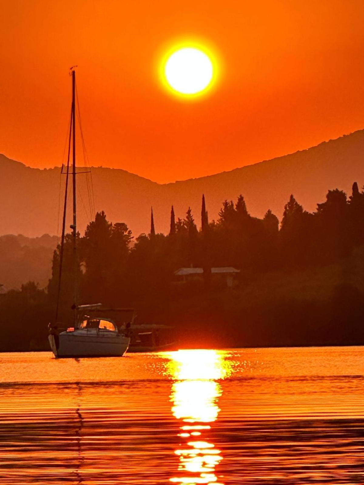Flisvos Seaside Apartments Lygia  Dış mekan fotoğraf