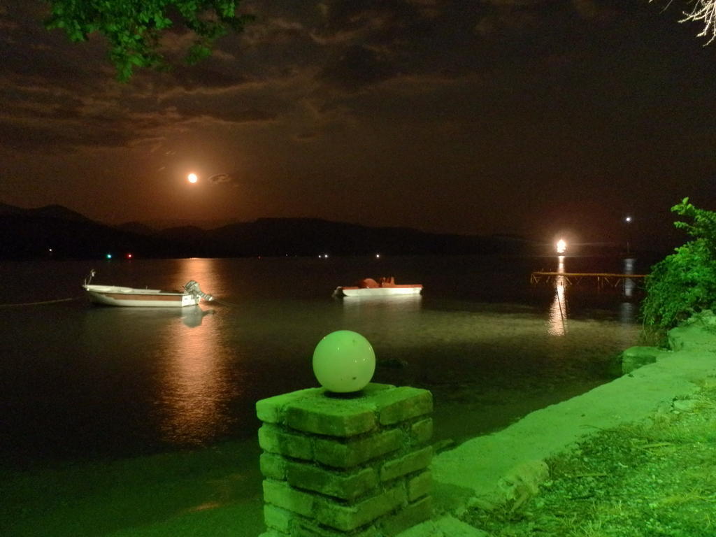 Flisvos Seaside Apartments Lygia  Dış mekan fotoğraf